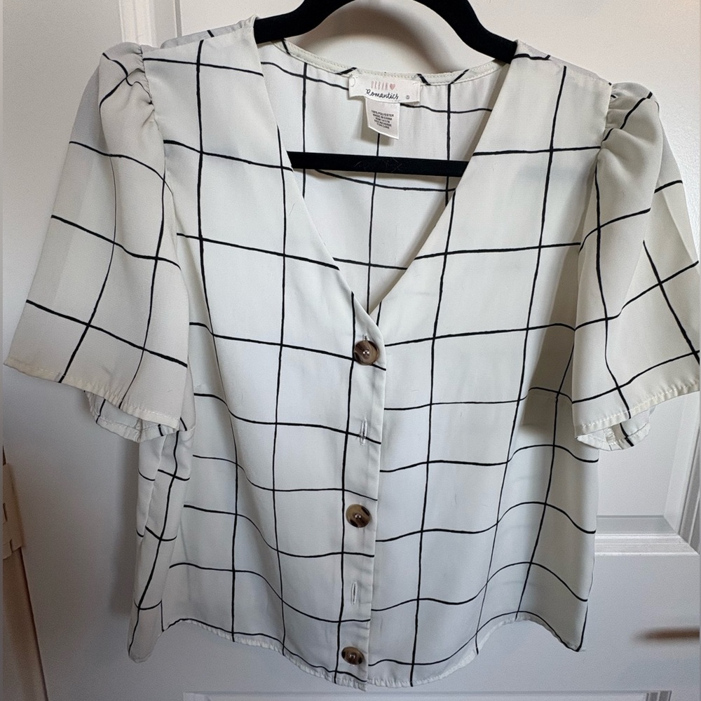 URBAN Romantics Black and White Checkered Blouse
